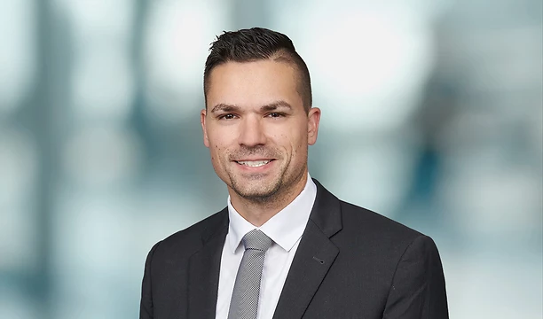 Professional Headshot of Bradford Peck