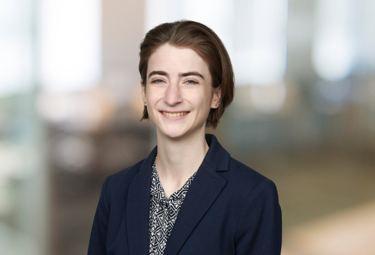 Professional Headshot of Michelle Peterson