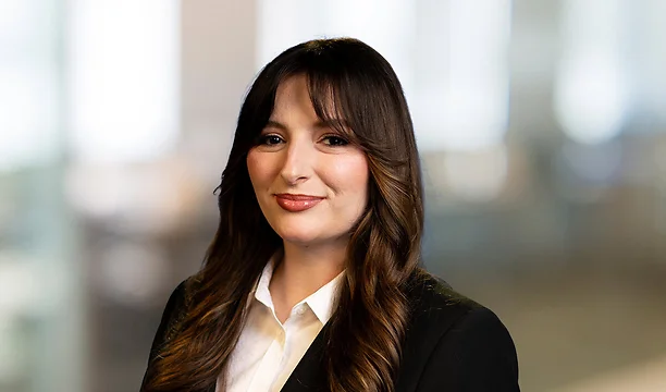 Professional Headshot of Carlye