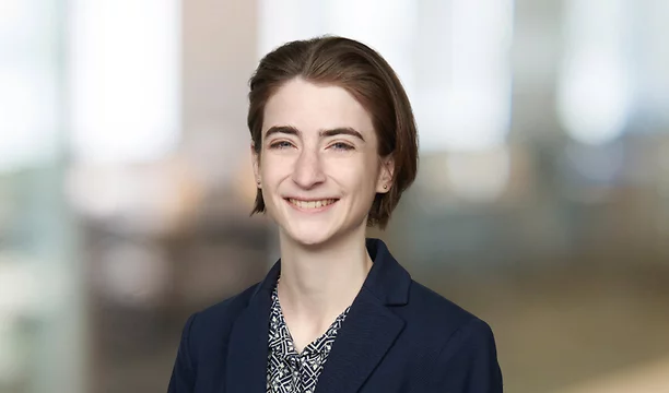 Professional Headshot of Michelle Peterson