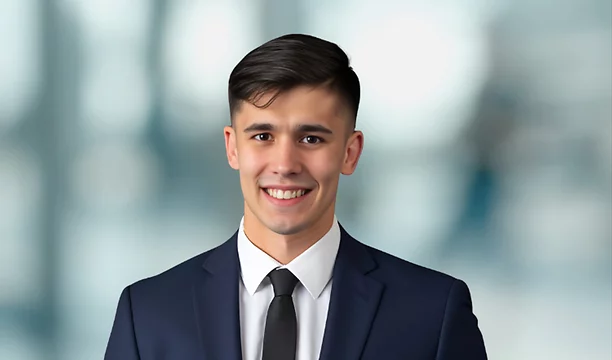 Professional Headshot of Ira Kuehn